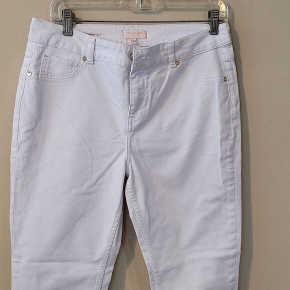 Adorable Td Baker jeans size 30 perfect condition - Picture 3 of 7